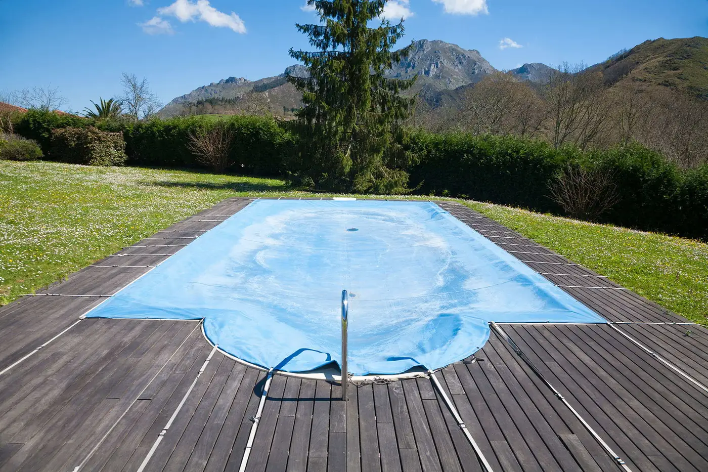 How to Close (Winterize) a Pool: Step by Step